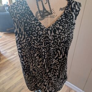 Women's Black and White Animal Print Top